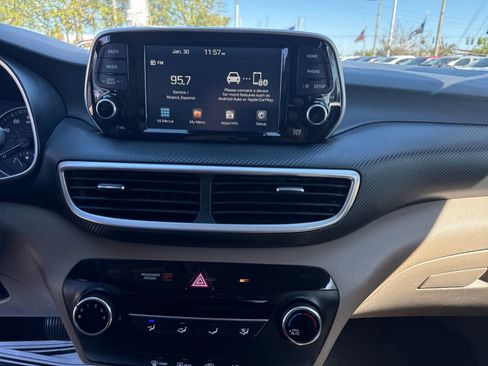 Used 2021 Hyundai Tucson SE image 19