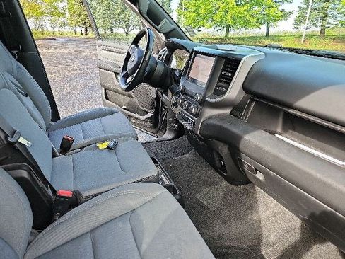 Used 2022 RAM 1500 Big Horn AWD/4WD image 10