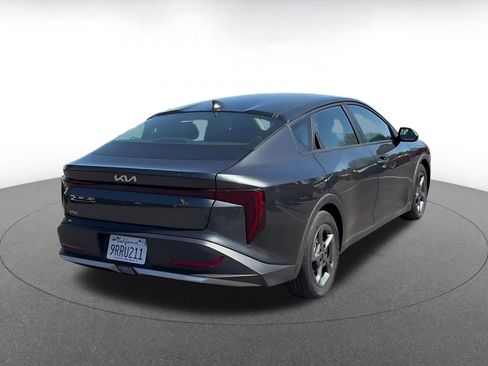 Used 2025 Kia K4 LXS image 15