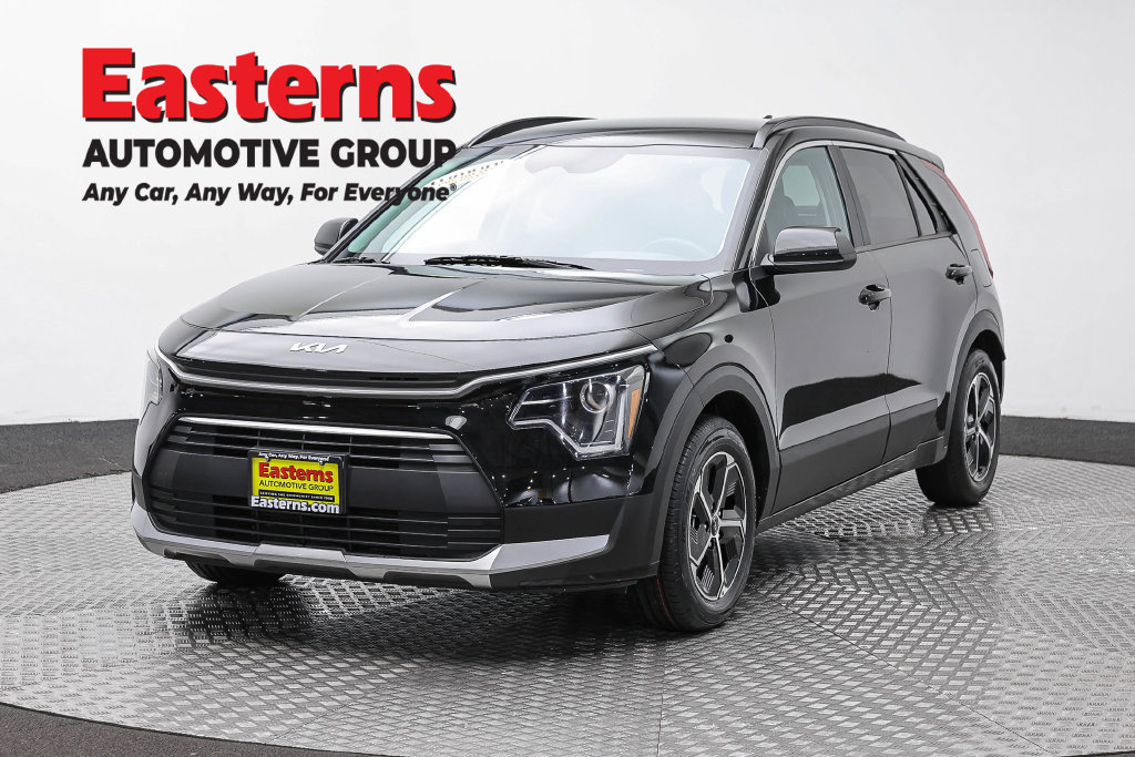 Used 2024 Kia Niro LX FWD image 1