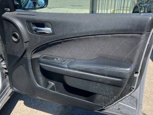 Used 2015 Dodge Charger SXT RWD image 25