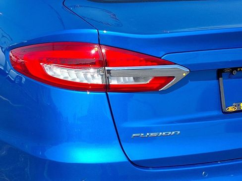 Used 2020 Ford Fusion SE image 47