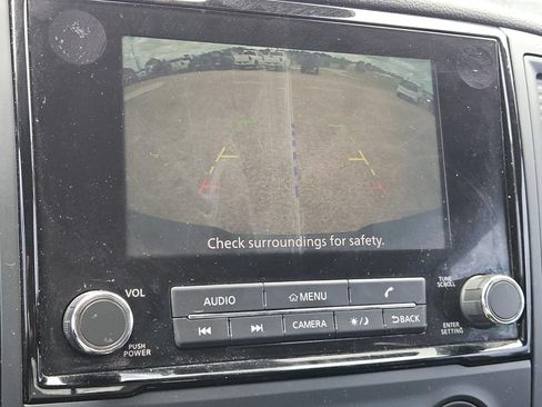 Used 2022 Nissan Titan SV RWD image 17