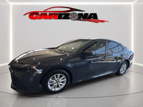 Used 2025 Toyota Camry LE FWD image 12