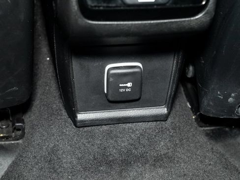 Used 2024 Jeep Compass Latitude AWD/4WD image 23