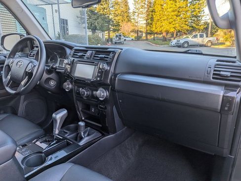 Used 2019 Toyota 4Runner TRD Off-Road Premium image 20