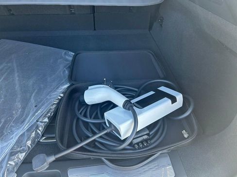 Certified 2024 Cadillac Lyriq Sport image 7