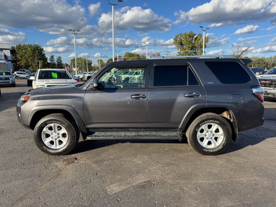 Used 2015 Toyota 4Runner 4WD image 2