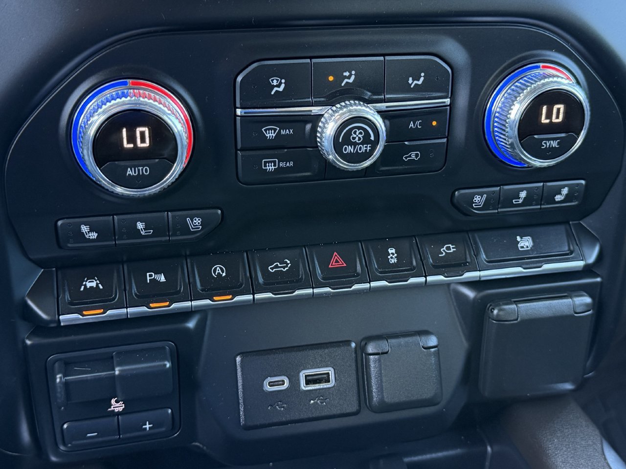 Used 2020 GMC Sierra 1500 Denali w/ Technology Package RWD image 20