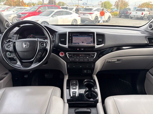 Used 2017 Honda Pilot Touring image 16