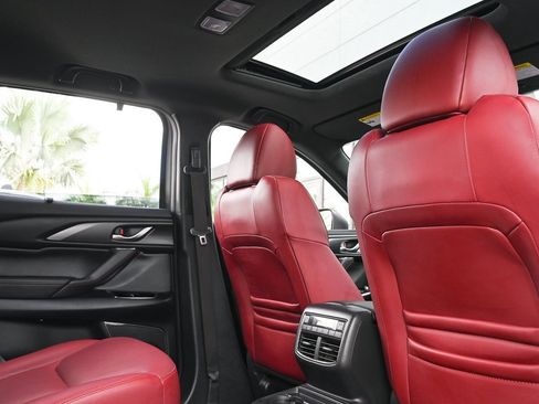 Certified 2023 MAZDA CX-9 Carbon Edition image 17