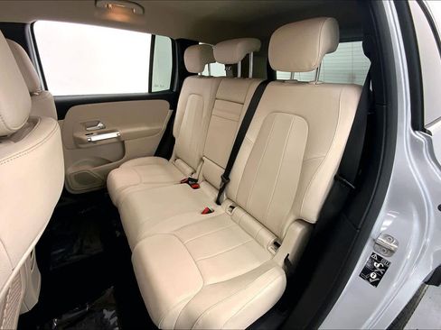 Used 2026 Mercedes-Benz GLB 250 image 18