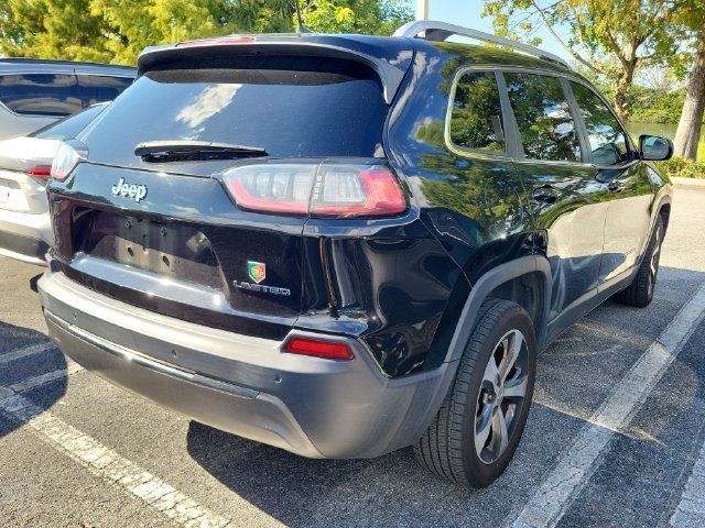 Used 2019 Jeep Cherokee Limited FWD image 3