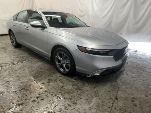 Used 2024 Honda Accord EX-L image 2