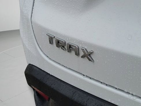 Used 2024 Chevrolet Trax LS image 5