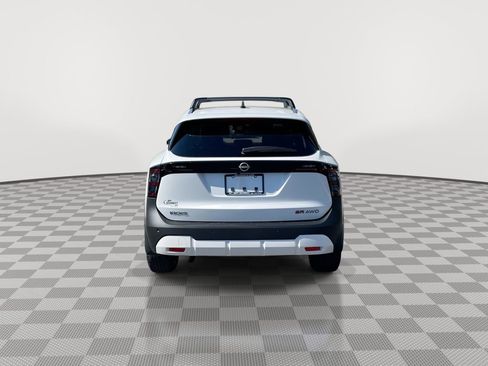 New 2026 Nissan Kicks SR w/ Cold Weather Package AWD/4WD image 9