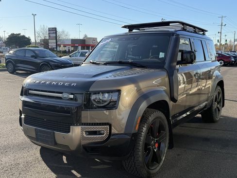 Used 2020 Land Rover Defender 110 X image 4