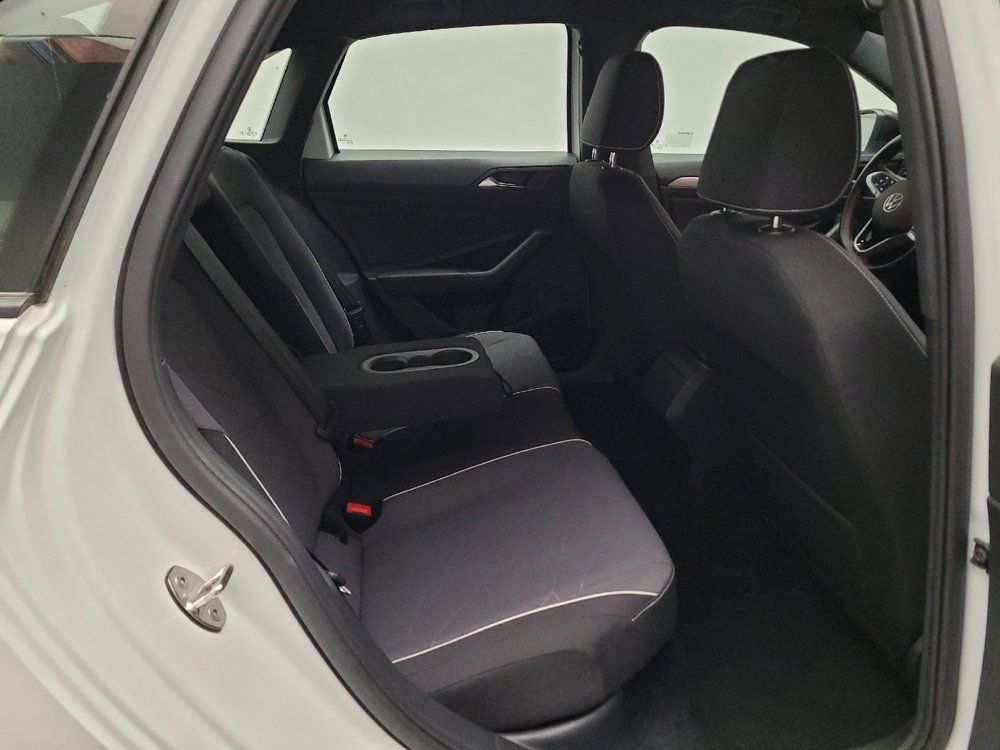 Used 2025 Volkswagen Jetta Sport FWD image 19
