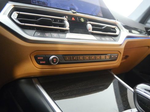 Used 2019 BMW 330i Sedan image 24
