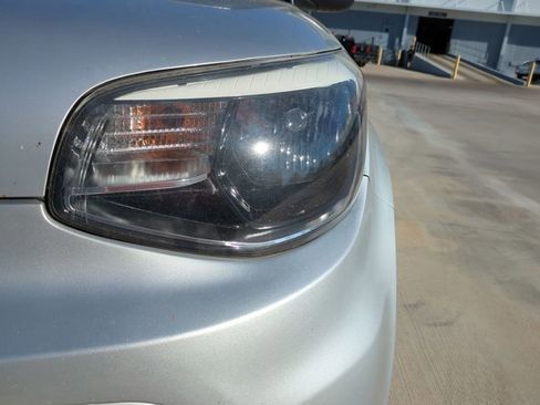 Used 2018 Kia Soul + image 7