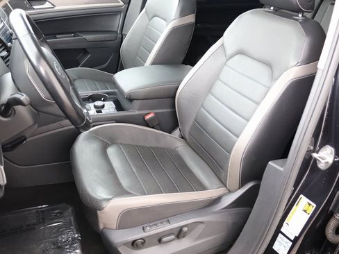 Used 2021 Volkswagen Atlas SEL image 4