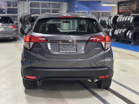 Used 2019 Honda HR-V LX image 5
