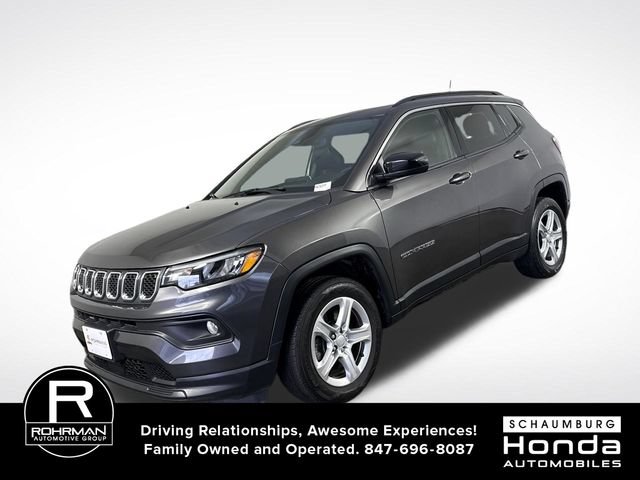 Used 2023 Jeep Compass Latitude w/ Sun and Sound Group AWD/4WD image 2