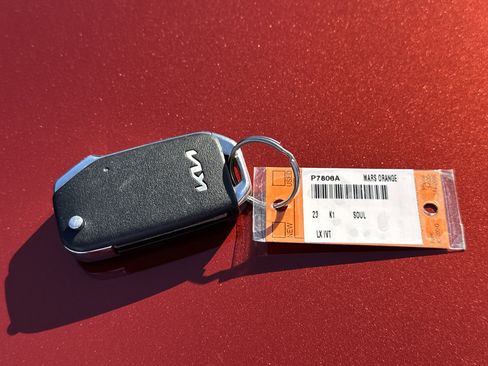 Used 2023 Kia Soul LX w/ LX Technology Package image 35