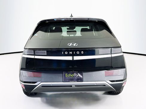 Used 2024 Hyundai Ioniq 5 SE RWD image 7