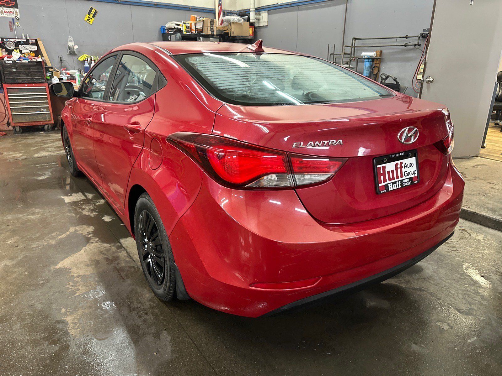 Used 2016 Hyundai Elantra SE FWD image 3