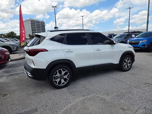 Used 2023 Kia Seltos EX AWD/4WD image 14