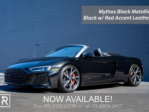 Used 2021 Audi R8 V10 w/ Premium Package image 1