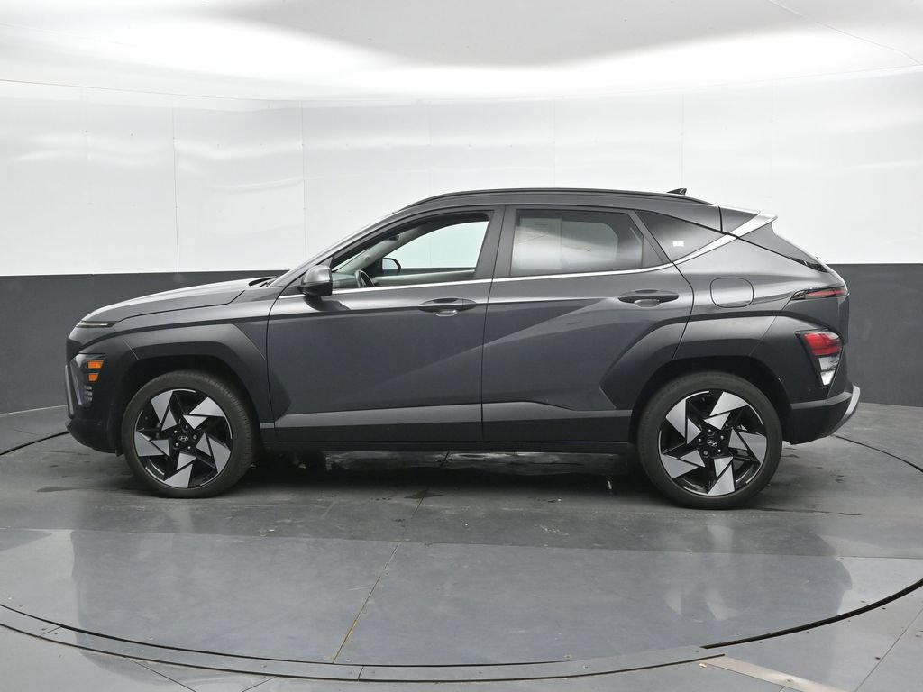 Certified 2025 Hyundai Kona Limited AWD/4WD image 9