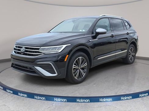 Used 2024 Volkswagen Tiguan Wolfsburg Edition image 1
