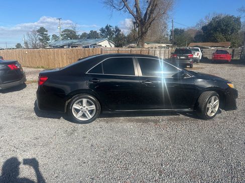 Used 2013 Toyota Camry SE image 9