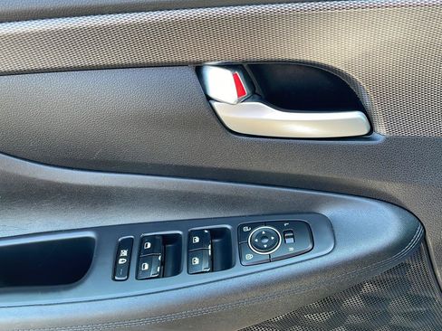 Used 2019 Hyundai Santa Fe SEL AWD/4WD image 12