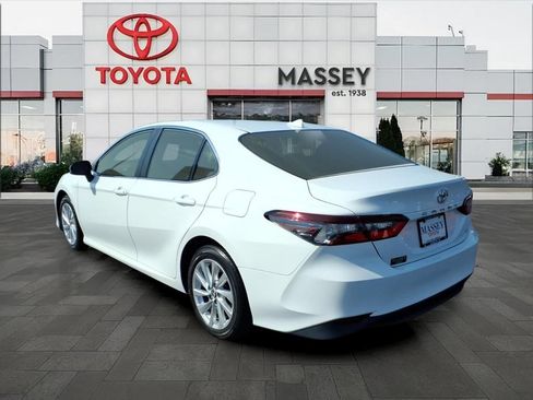 Used 2023 Toyota Camry LE FWD image 5
