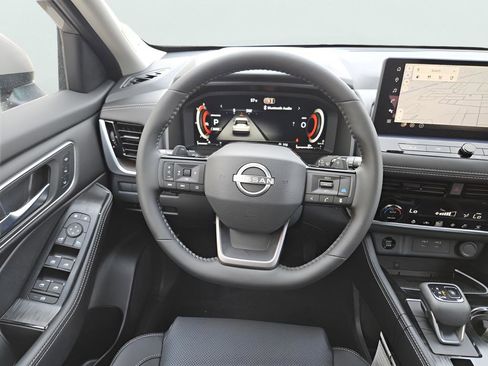 New 2026 Nissan Rogue Platinum AWD/4WD image 23