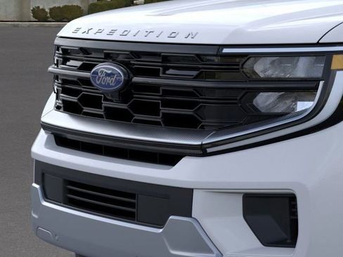 New 2026 Ford Expedition Platinum AWD/4WD image 17