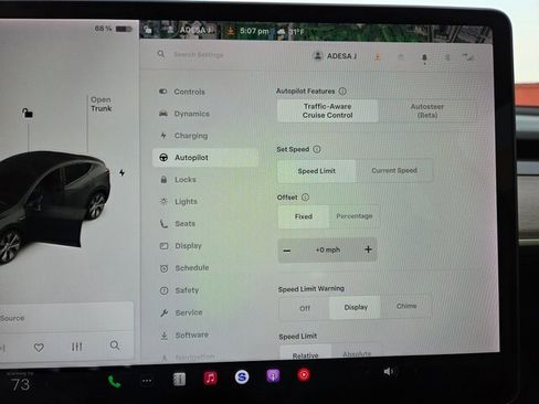 Used 2021 Tesla Model Y Long Range image 40