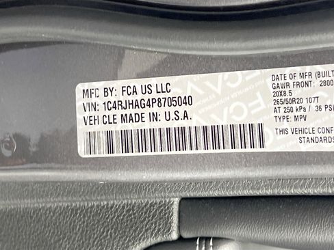 Used 2023 Jeep Grand Cherokee Altitude image 31