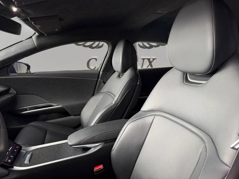 Used 2024 Lucid Air Touring AWD/4WD image 9