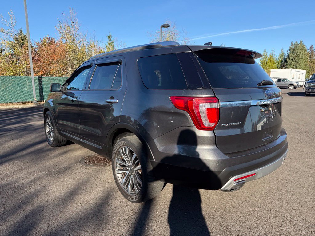 Used 2017 Ford Explorer Platinum AWD/4WD image 5