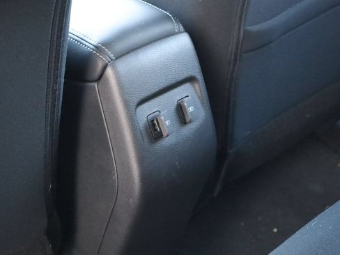 Used 2023 Nissan Kicks SR FWD image 18