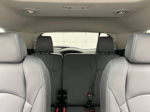 Used 2019 Buick Enclave Premium w/ Experience Buick Package FWD image 42