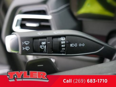 New 2026 Chevrolet Traverse Z71 w/ Enhanced Driving Package AWD/4WD image 27