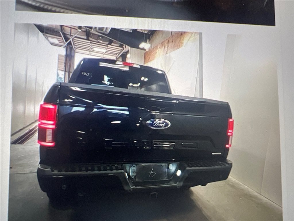 Used 2019 Ford F150 Lariat w/ Equipment Group 502A Luxury AWD/4WD image 4