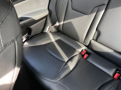 Used 2025 Jeep Compass Limited image 40