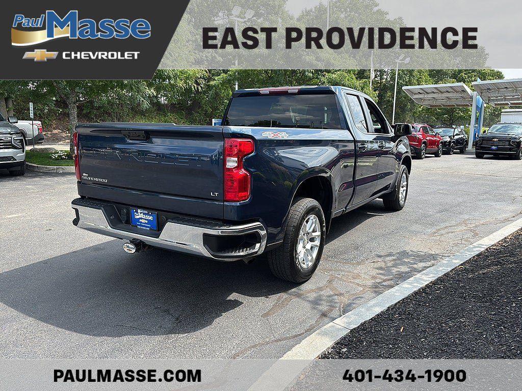 Used 2023 Chevrolet Silverado 1500 LT AWD/4WD image 7