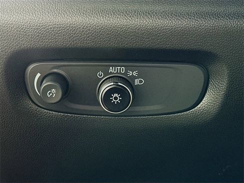 Used 2022 Chevrolet Traverse Premier w/ Redline Edition image 20